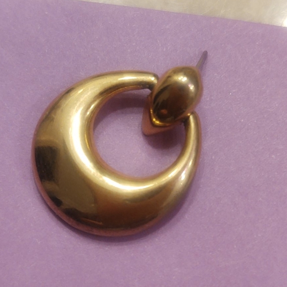 Earrings - Picture 3 of 3